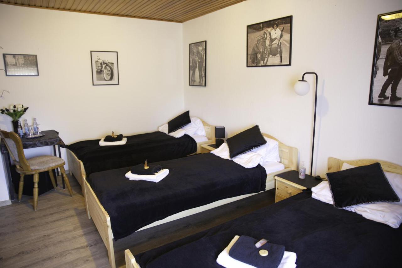 Zum Burgkeller Hotel Bruchweiler Kültér fotó